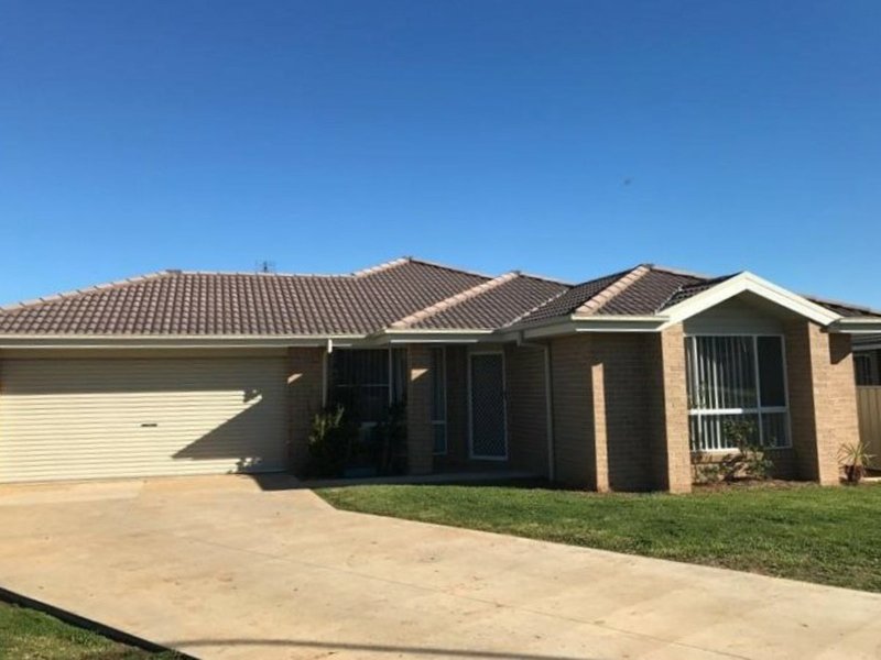 30 Tulipwood Crescent, Oxley Vale NSW 2340