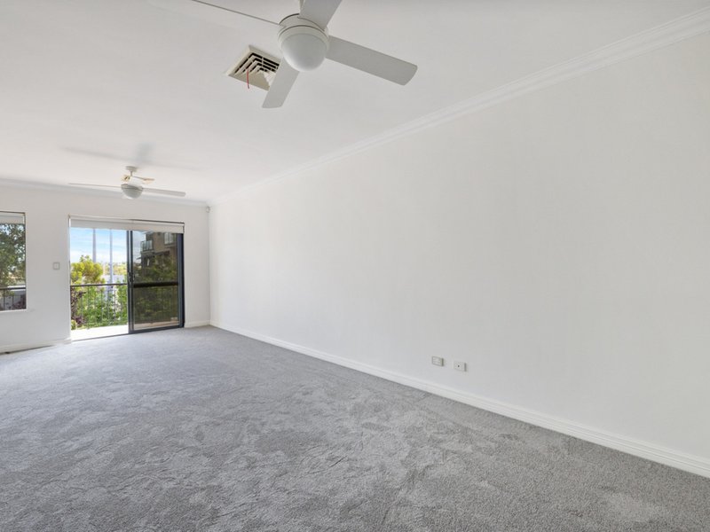 Photo - 30 Tully Road, East Perth WA 6004 - Image 25