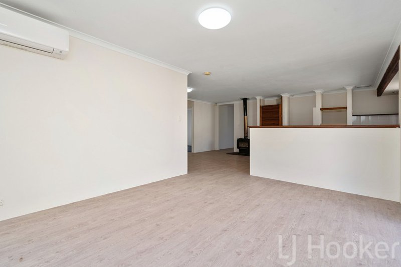 Photo - 30 Tunnicliffe Street, Parmelia WA 6167 - Image 9