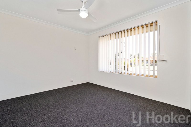 Photo - 30 Tunnicliffe Street, Parmelia WA 6167 - Image 11