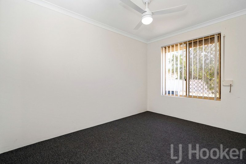 Photo - 30 Tunnicliffe Street, Parmelia WA 6167 - Image 16