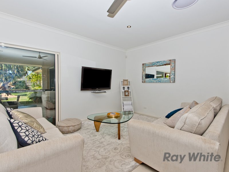 Photo - 30 Twin Lakes Drive, Murrumba Downs QLD 4503 - Image 9