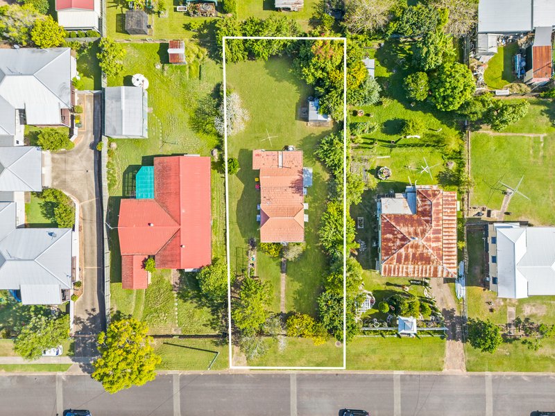 Photo - 30 Unity Street, Maryborough QLD 4650 - Image 4