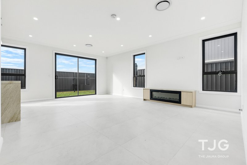 Photo - 30 Ursa Street, Box Hill NSW 2765 - Image 4