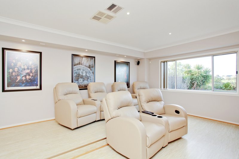 Photo - 30 Vaucluse Boulevard, Point Cook VIC 3030 - Image 12