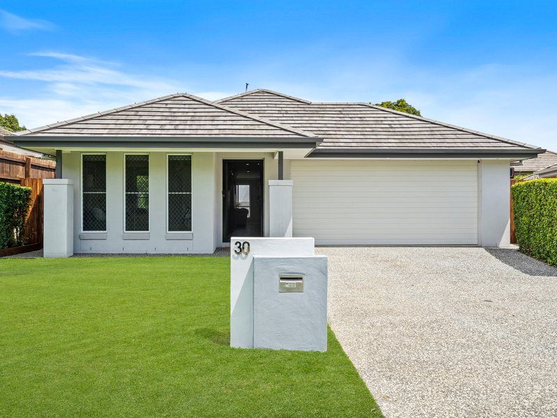 Photo - 30 Vedson Street, Birkdale QLD 4159 - Image 2