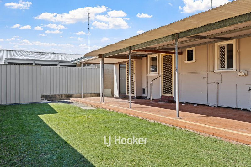 Photo - 30 Venn Street, East Bunbury WA 6230 - Image 14