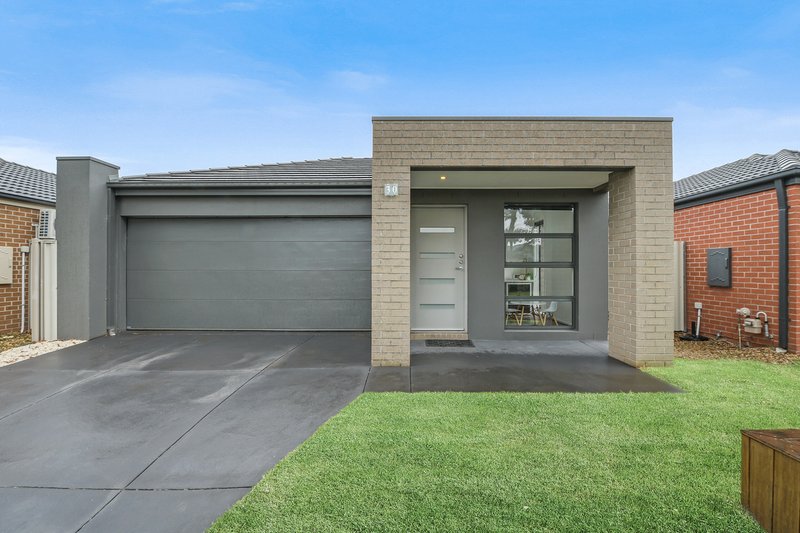 30 Victory Drive, Pakenham VIC 3810