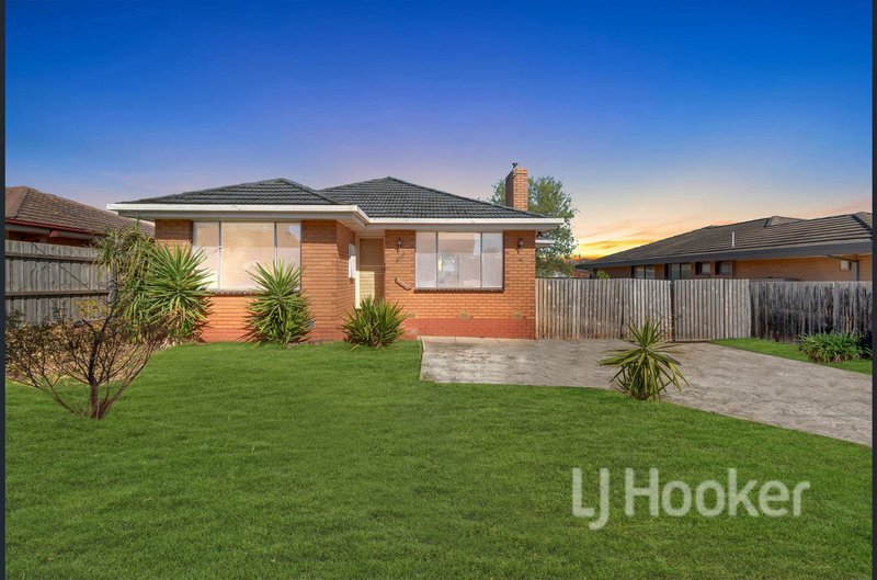 30 Vista Drive, Melton VIC 3337