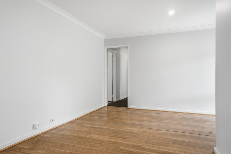 Photo - 30 Vistula Terrace, Kelmscott WA 6111 - Image 13