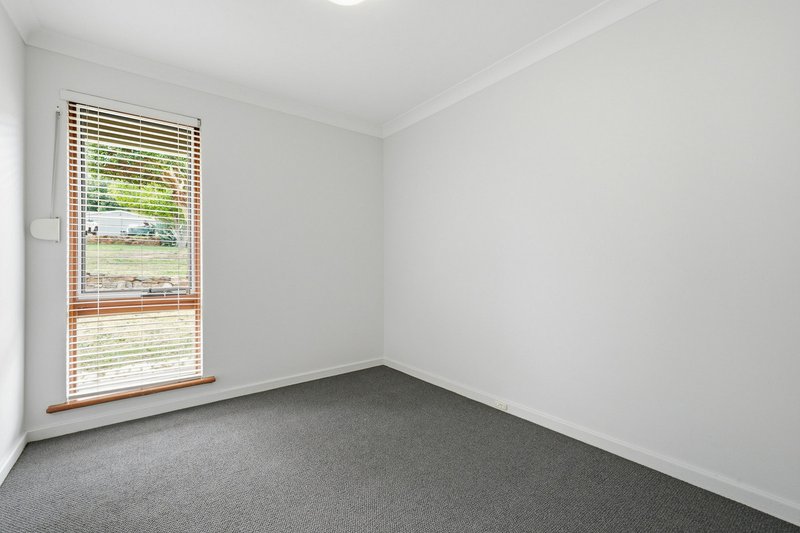 Photo - 30 Vistula Terrace, Kelmscott WA 6111 - Image 16