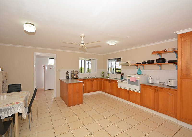 Photo - 30 Waigani Avenue, Kawungan QLD 4655 - Image 8