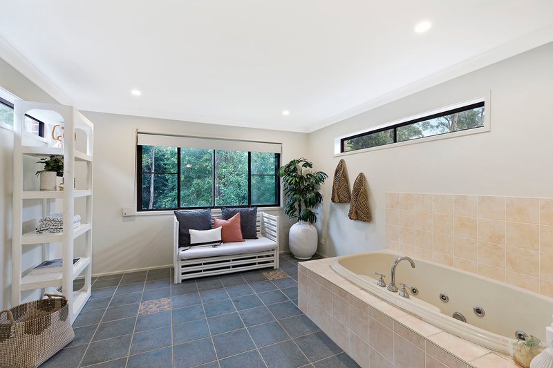 Photo - 30 Walder Crescent, Avoca Beach NSW 2251 - Image 5