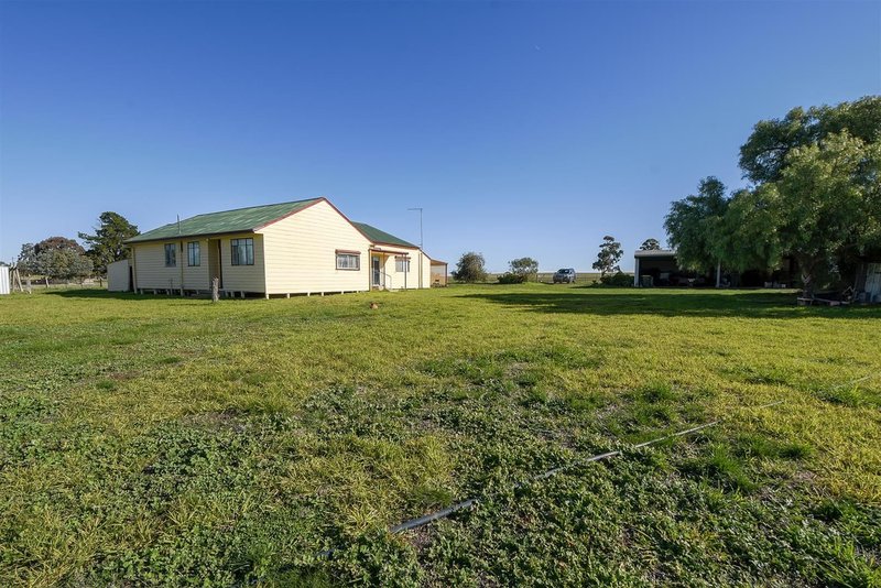 Photo - 30 Walkers Road, Goroke VIC 3412 - Image 2