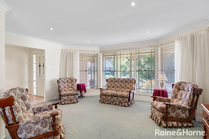 Photo - 30 Walpole Avenue, Ulladulla NSW 2539 - Image 3