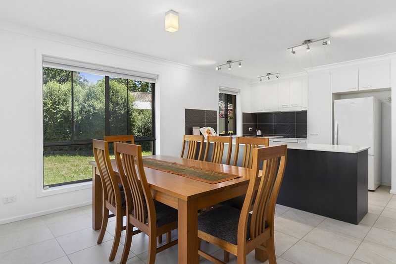 Photo - 30 Wambool Street, Narrabundah ACT 2604 - Image 3