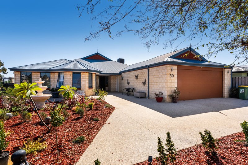 30 Waratah Circle, Halls Head WA 6210