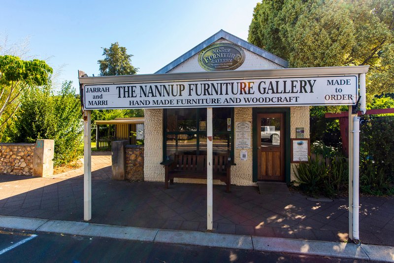 Photo - 30 Warren Road, Nannup WA 6275 - Image 2