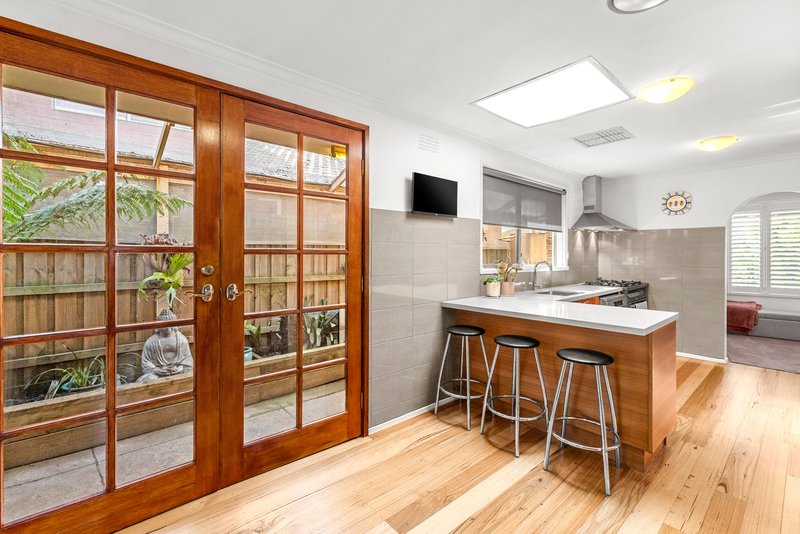 Photo - 30 Warrenwood Avenue, Hoppers Crossing VIC 3029 - Image 7