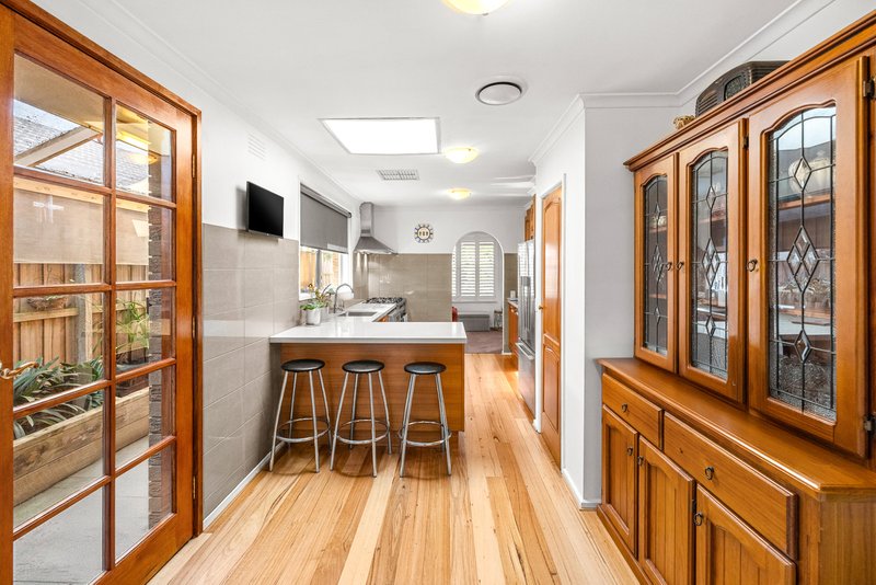 Photo - 30 Warrenwood Avenue, Hoppers Crossing VIC 3029 - Image 8