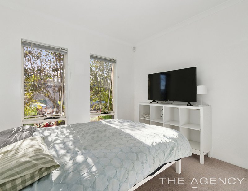 Photo - 30 Warrilow Loop, Canning Vale WA 6155 - Image 9