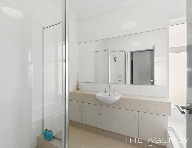Photo - 30 Warrilow Loop, Canning Vale WA 6155 - Image 12
