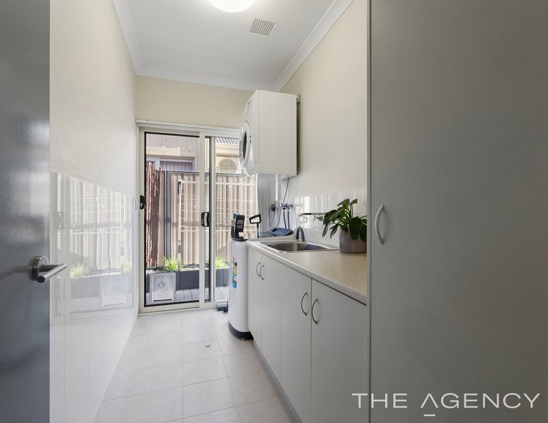 Photo - 30 Warrilow Loop, Canning Vale WA 6155 - Image 15