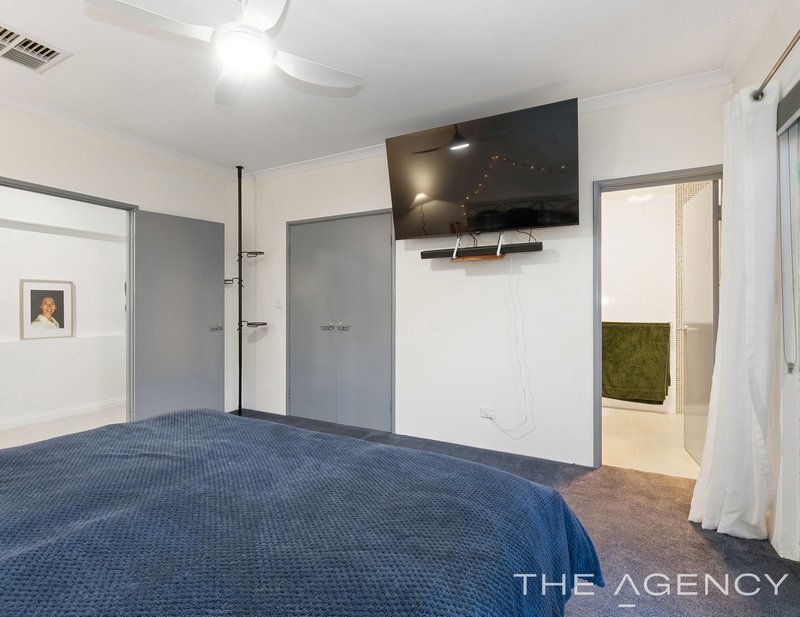 Photo - 30 Warrilow Loop, Canning Vale WA 6155 - Image 18