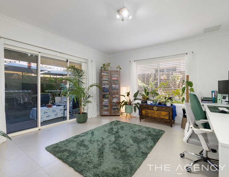 Photo - 30 Warrilow Loop, Canning Vale WA 6155 - Image 21