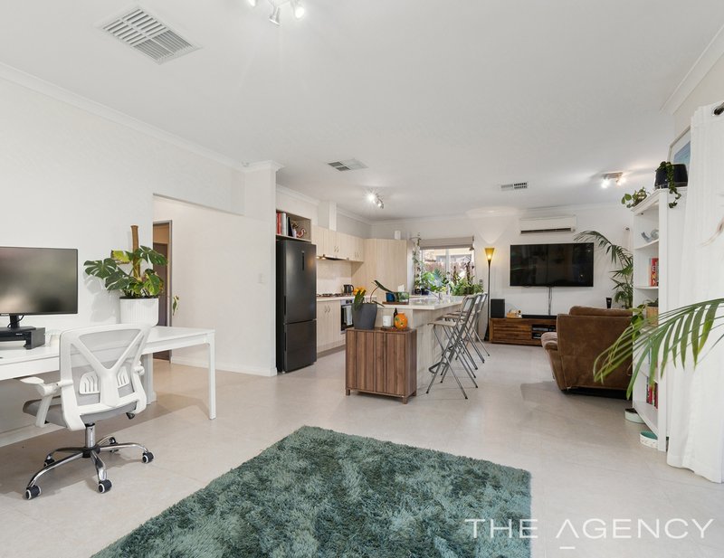 Photo - 30 Warrilow Loop, Canning Vale WA 6155 - Image 23