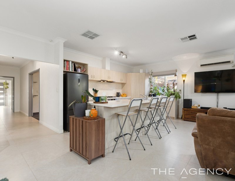 Photo - 30 Warrilow Loop, Canning Vale WA 6155 - Image 24