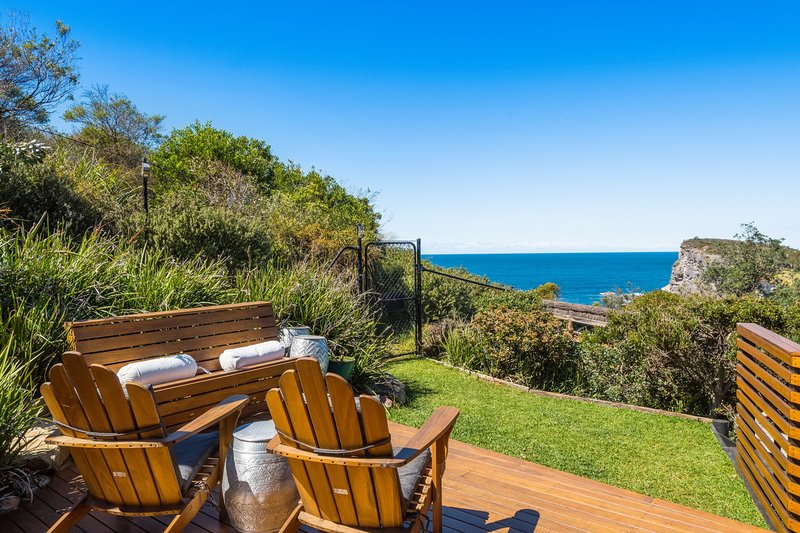 Photo - 30 Watkins Road, Avalon Beach NSW 2107 - Image 2