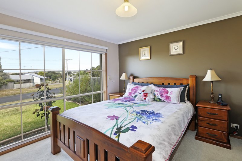 Photo - 30 Waulu Avenue, Clifton Springs VIC 3222 - Image 8