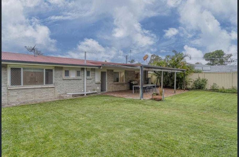 Photo - 30 Wavell Avenue, Golden Beach QLD 4551 - Image 13