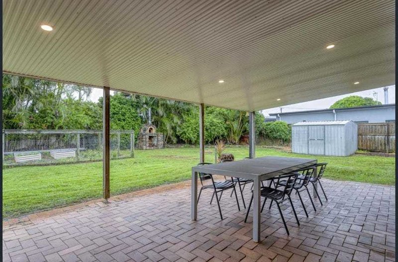 Photo - 30 Wavell Avenue, Golden Beach QLD 4551 - Image 14