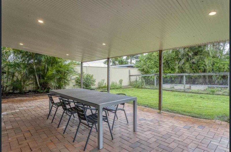 Photo - 30 Wavell Avenue, Golden Beach QLD 4551 - Image 15