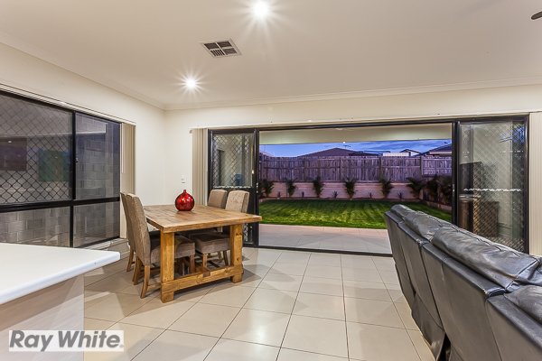 Photo - 30 Wellington Road, Murrumba Downs QLD 4503 - Image 7