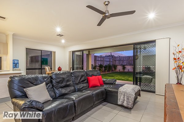 Photo - 30 Wellington Road, Murrumba Downs QLD 4503 - Image 8