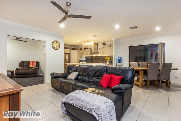 Photo - 30 Wellington Road, Murrumba Downs QLD 4503 - Image 10