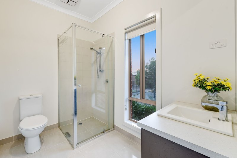 Photo - 30 Westwood Boulevard, Keysborough VIC 3173 - Image 19