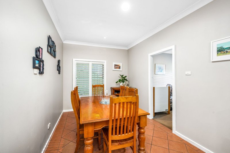 Photo - 30 Wimbledon Grove, Garden Suburb NSW 2289 - Image 5