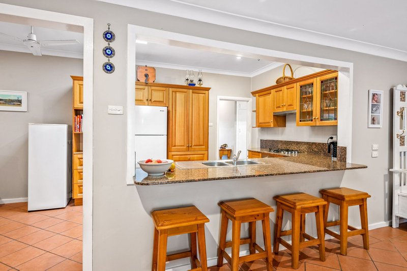 Photo - 30 Wimbledon Grove, Garden Suburb NSW 2289 - Image 11