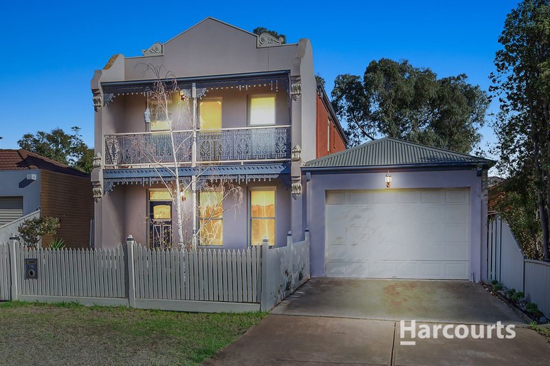 30 Windsor Gardens, Caroline Springs VIC 3023