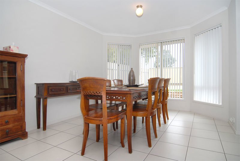 Photo - 30 Windsor Grove, Windsor Gardens SA 5087 - Image 7