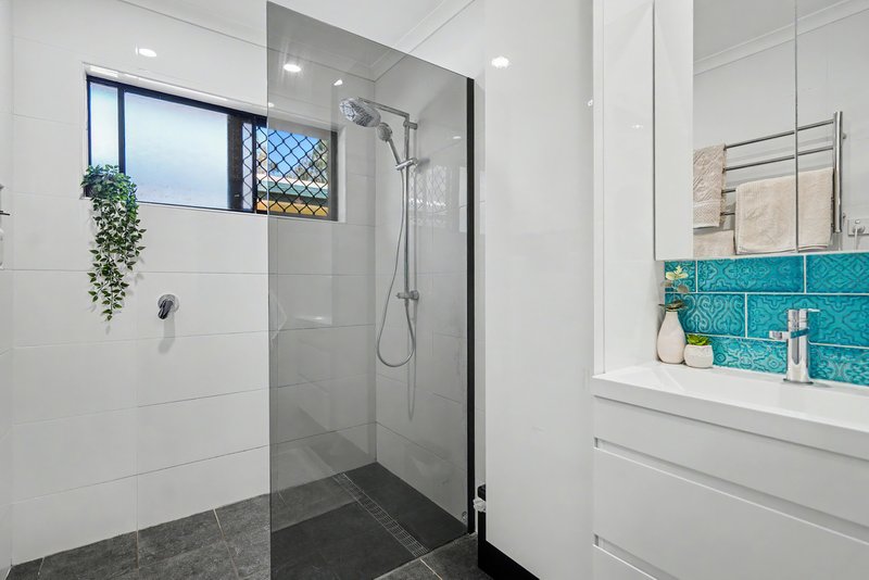 Photo - 30 Winship Street, Ormiston QLD 4160 - Image 5