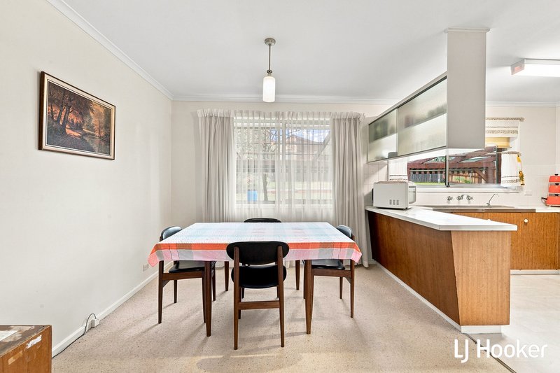 Photo - 30 Wirraway Crescent, Scullin ACT 2614 - Image 4