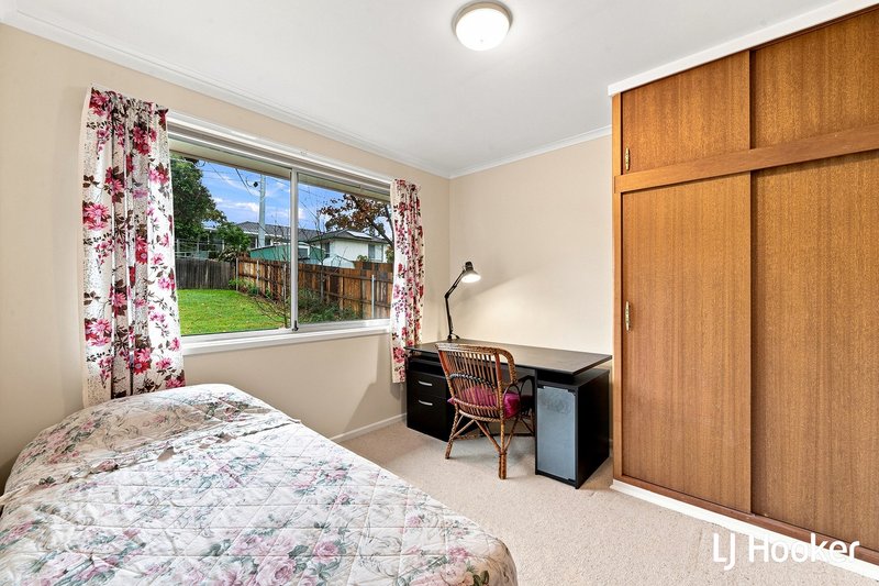 Photo - 30 Wirraway Crescent, Scullin ACT 2614 - Image 8