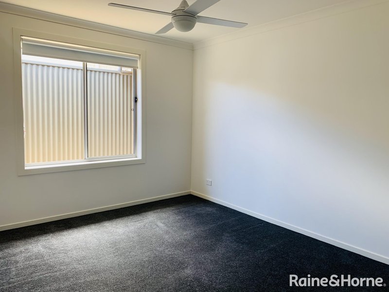 Photo - 30 Wolsten Drive, Blakeview SA 5114 - Image 11