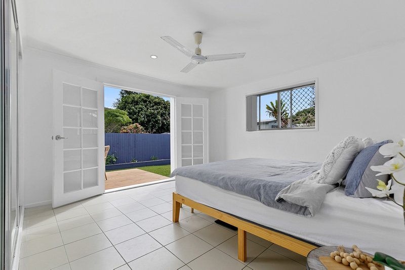 Photo - 30 Wonga Street, Scarness QLD 4655 - Image 4