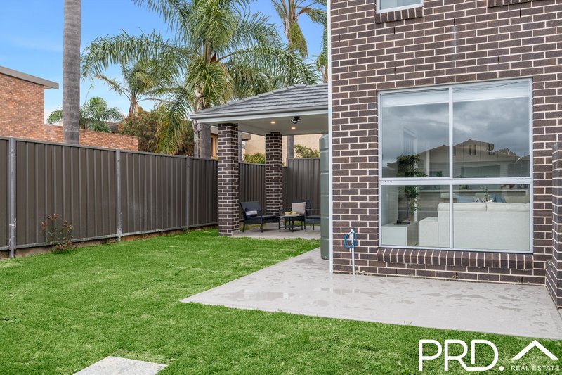 Photo - 30 Woodburn Avenue, Panania NSW 2213 - Image 7